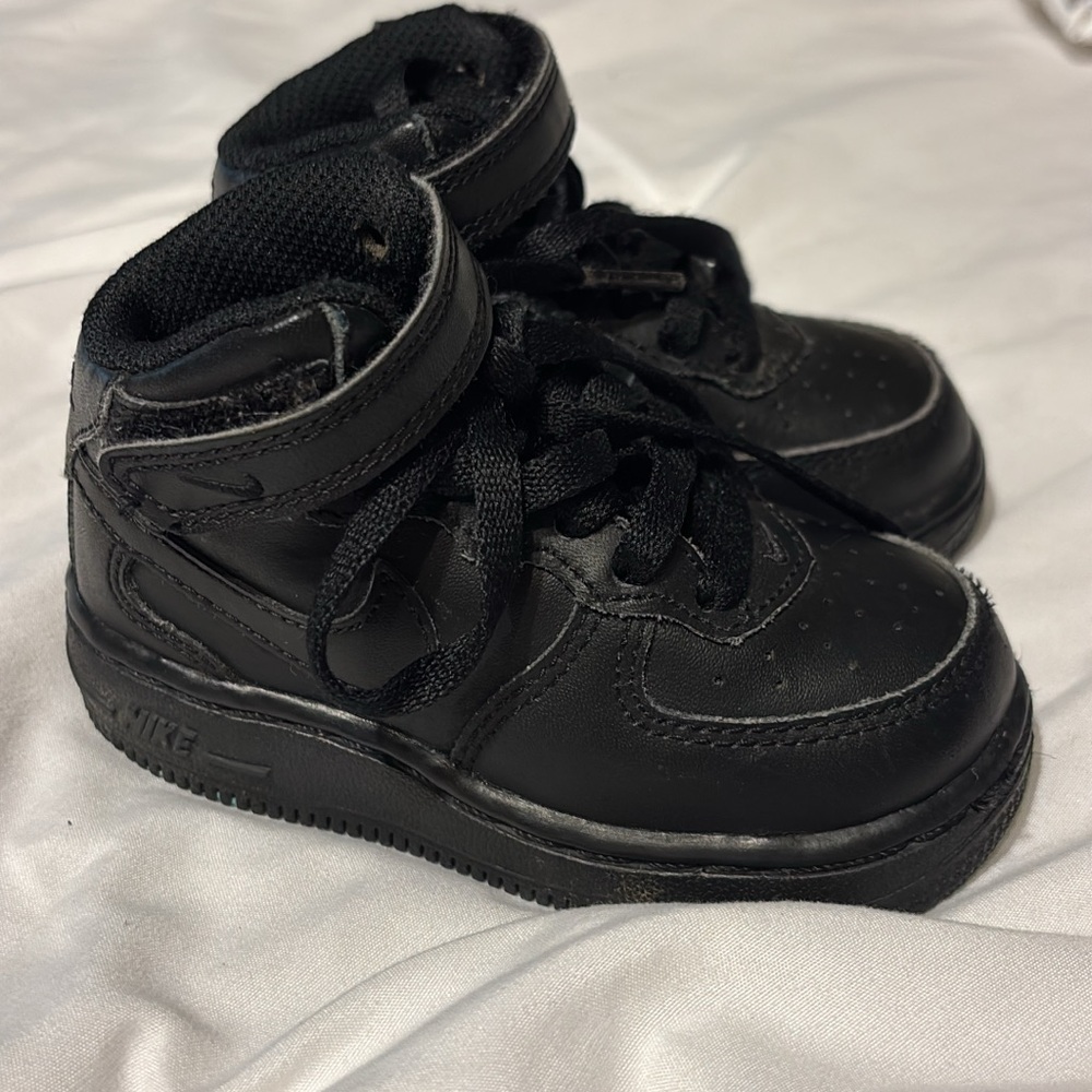 Nike Black High-Top Sneakers with Leather Upper
